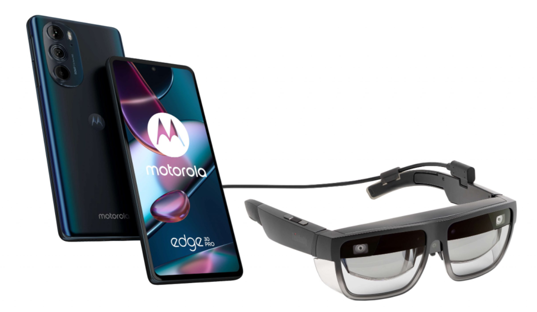 ThinkReality A3智能眼镜＆托罗拉edge+智能手机终端组合